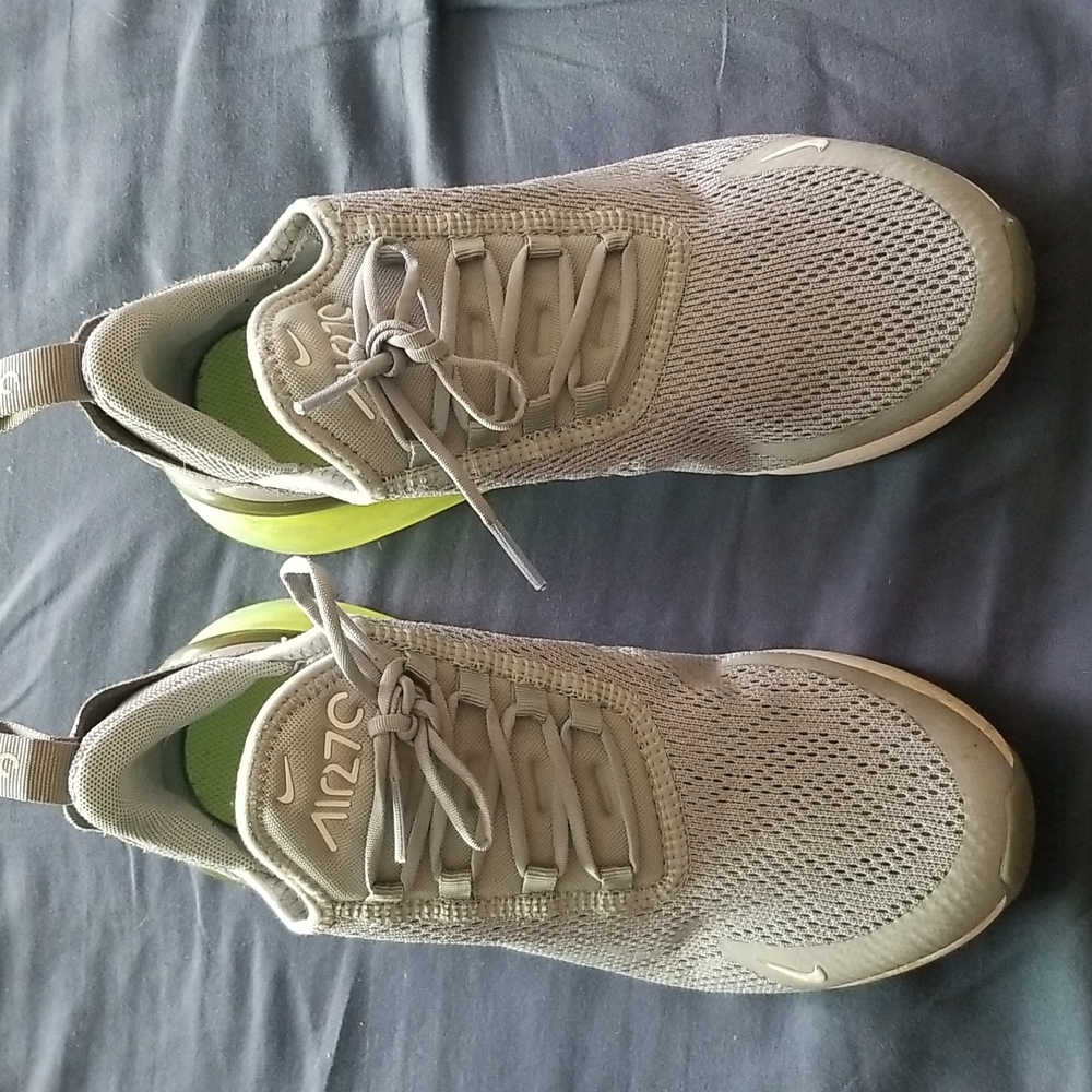 Nike airmax running shoe